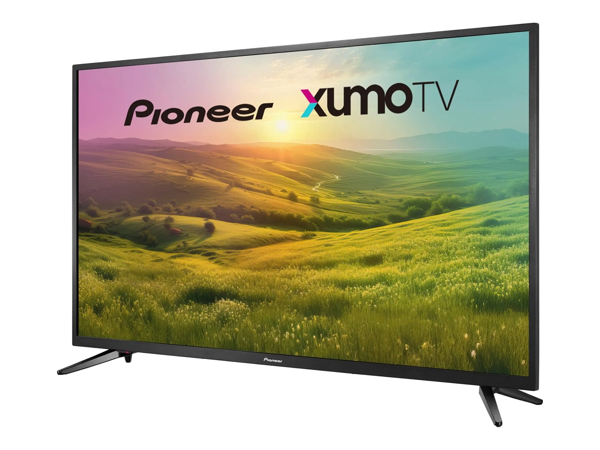 Der 43-Zoll-4K-Fernseher von Pioneer vor weißem Hintergrund.