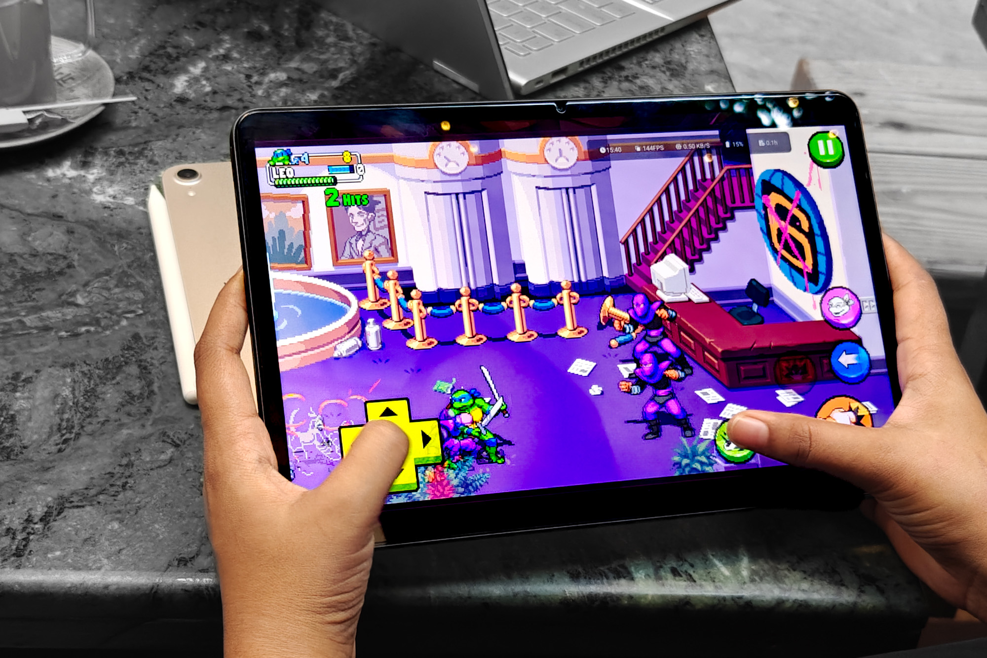 Jouer au jeu TMNT sur la tablette de jeu Red Magic Nova.