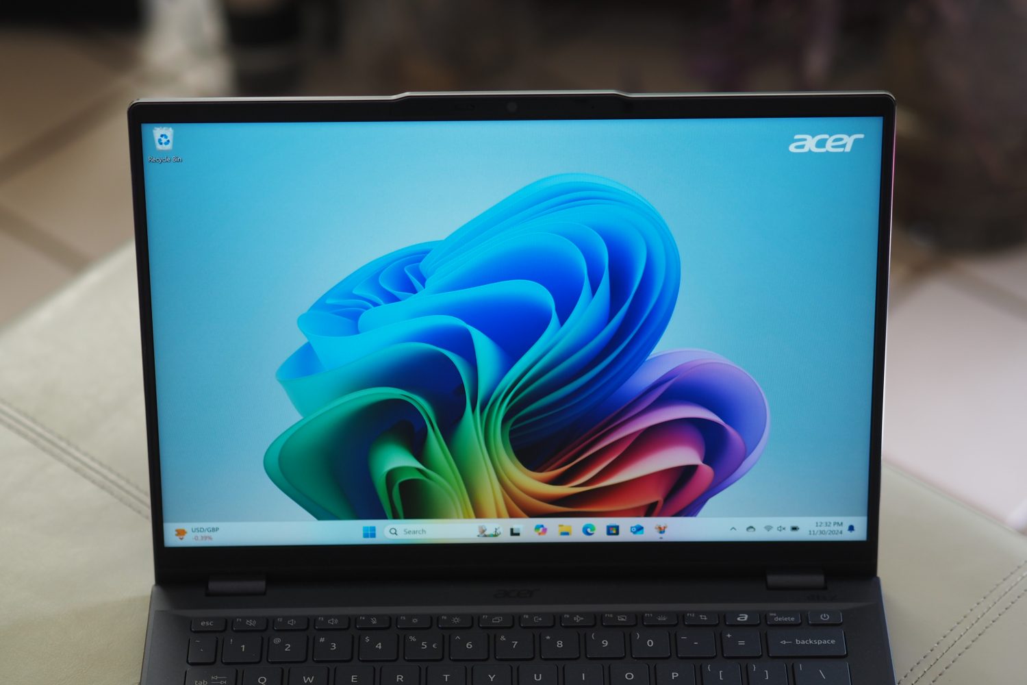 Обзор Acer Swift 14 AI: время автономной работы несколько дней