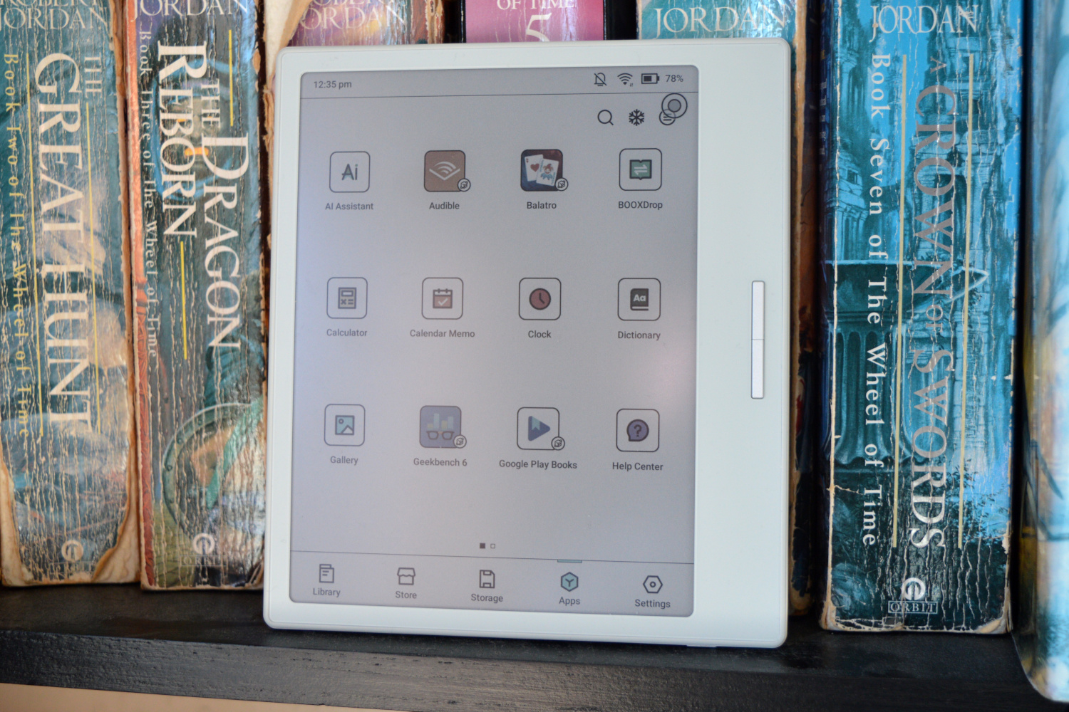 Don’t buy the Kindle Colorsoft, buy this e-reader instead