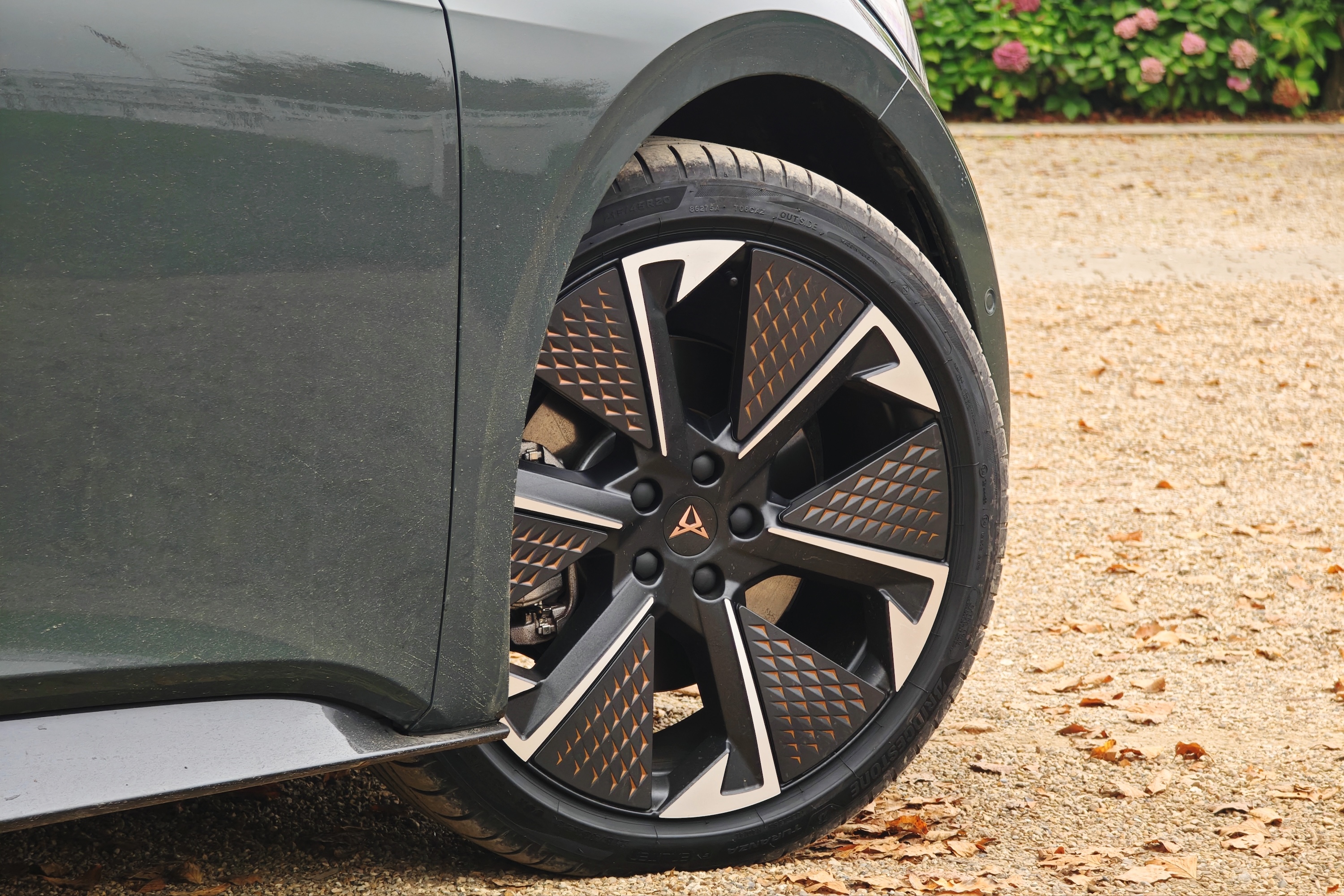 The Cupra Born VZ's front wheel.