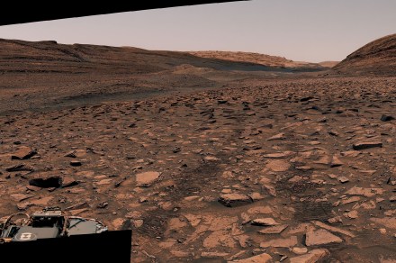 Check out this incredible panorama of Mars taken by Curiosity