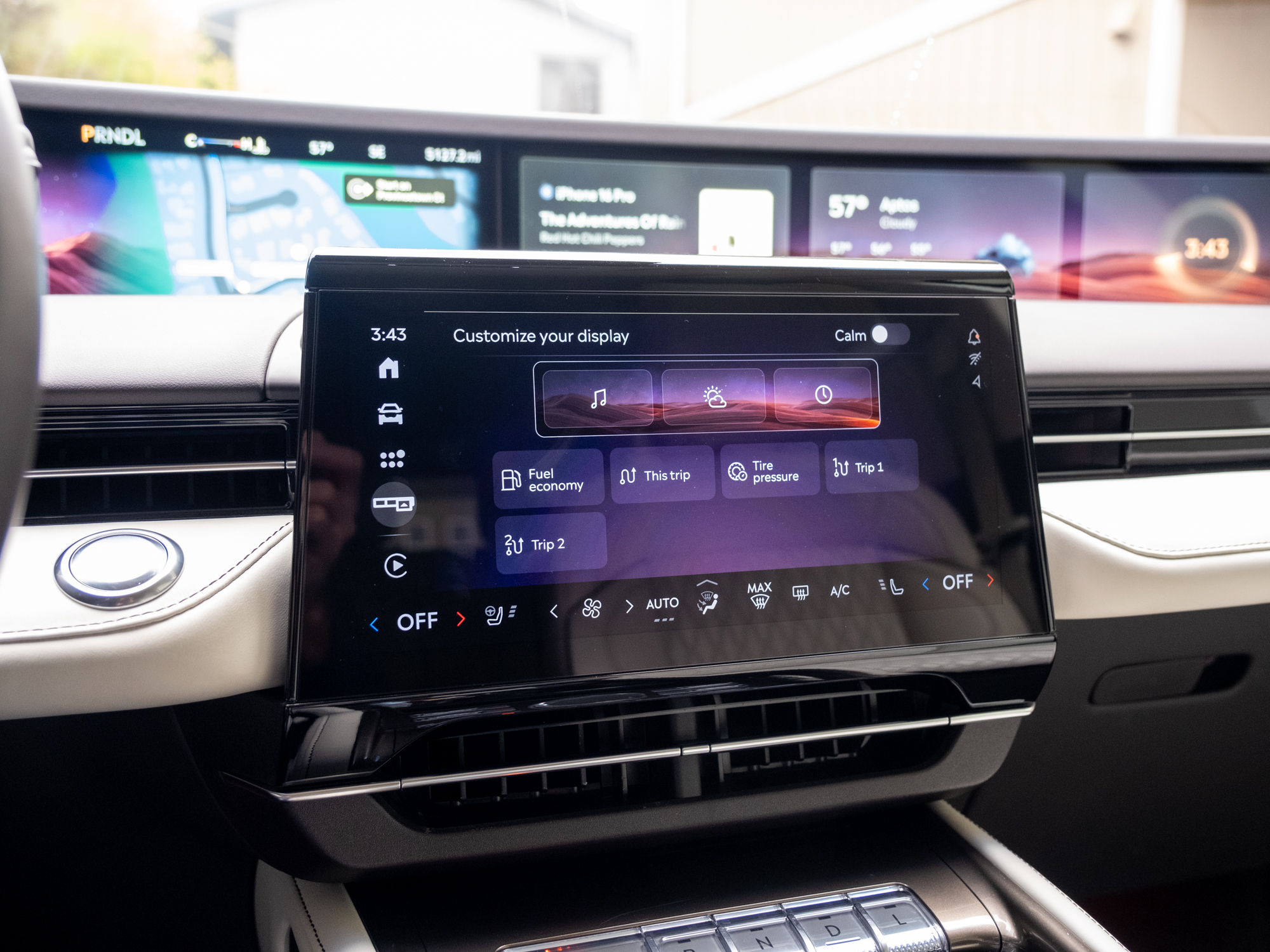 Customizing the screen on the Lincoln Nautilus