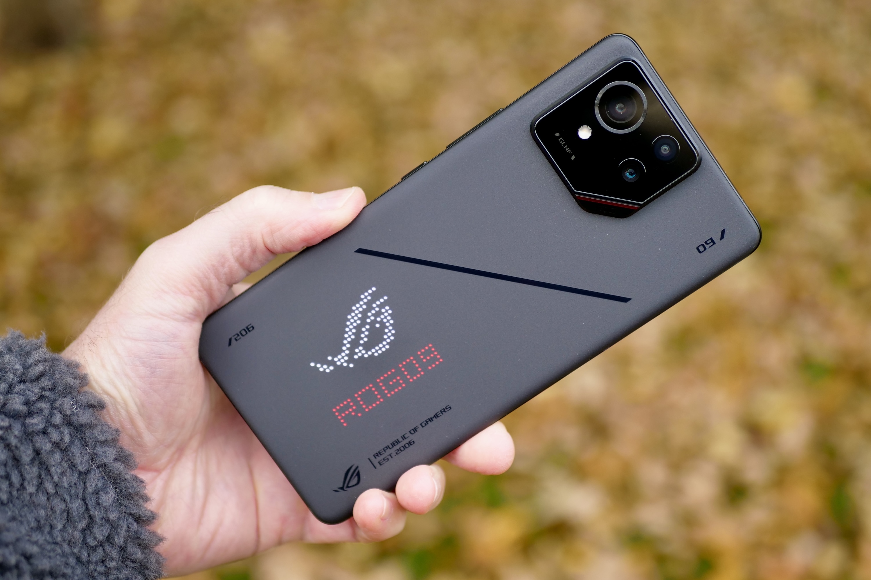 I reviewed a gaming phone that’s more powerful than my laptop