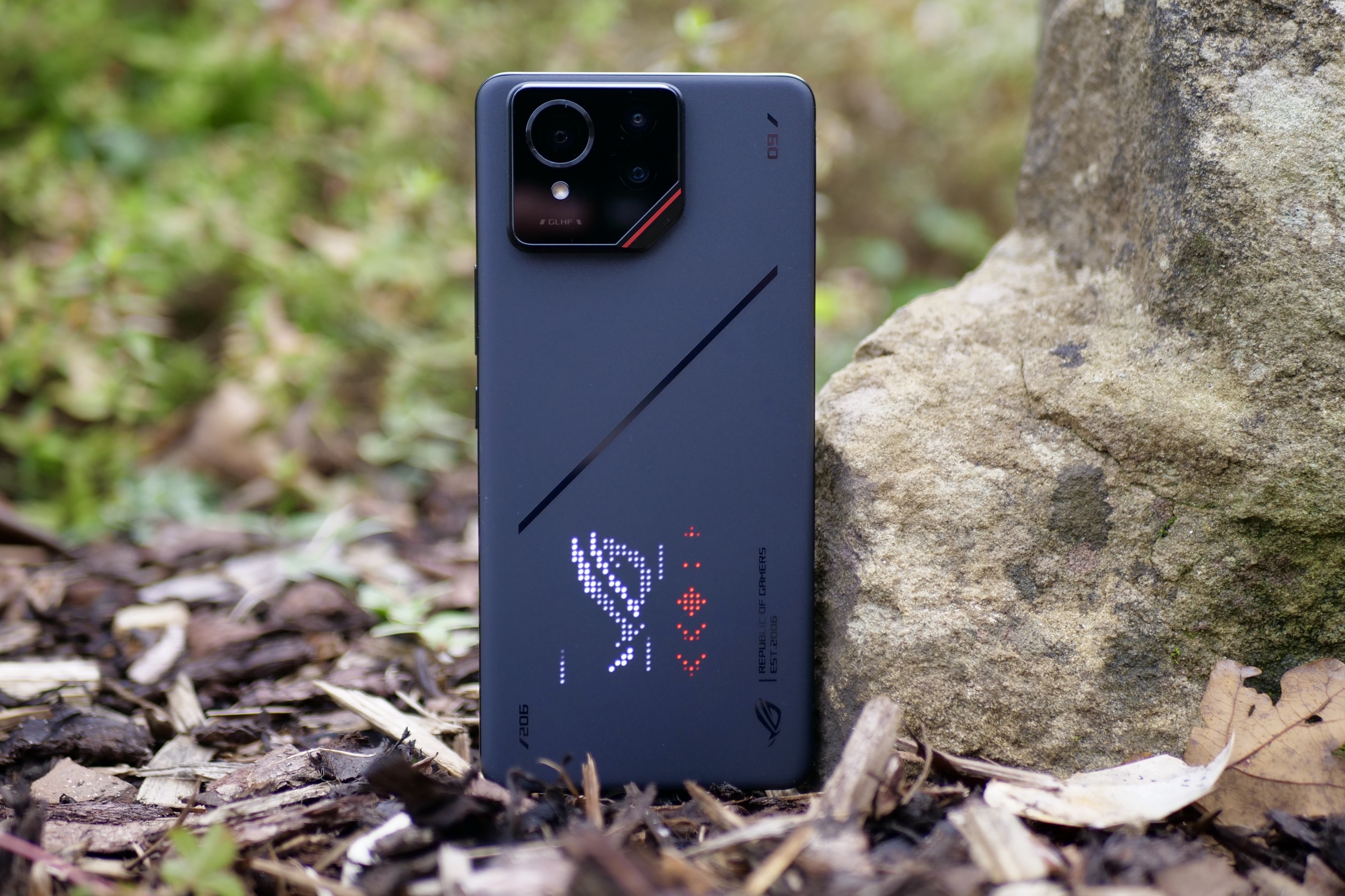 I reviewed a gaming phone that’s more powerful than my laptop