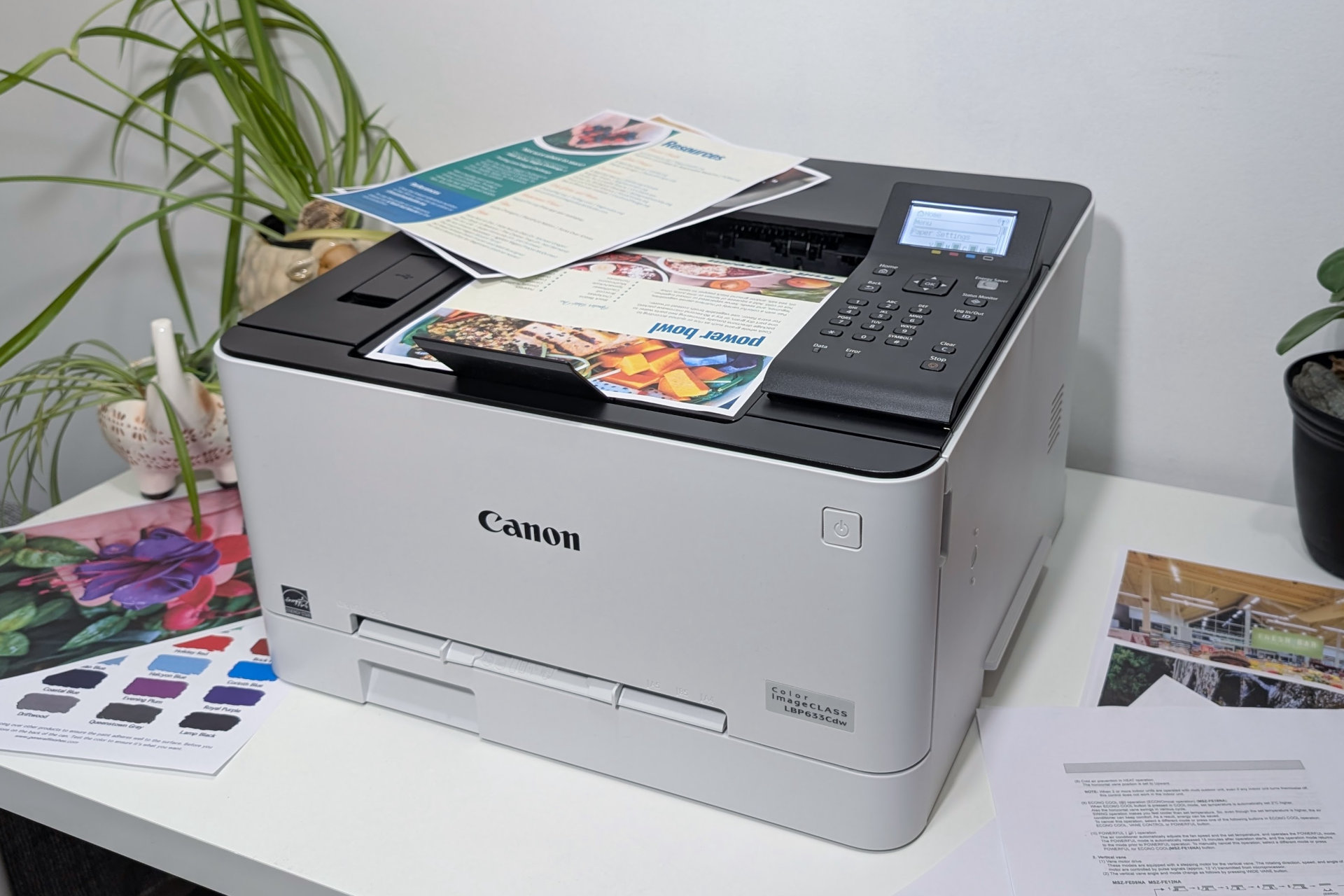 Цветной принтер Canon imageClass LBP633Cdw имеет хорошее качество документов, но цветной тонер стоит дорого.