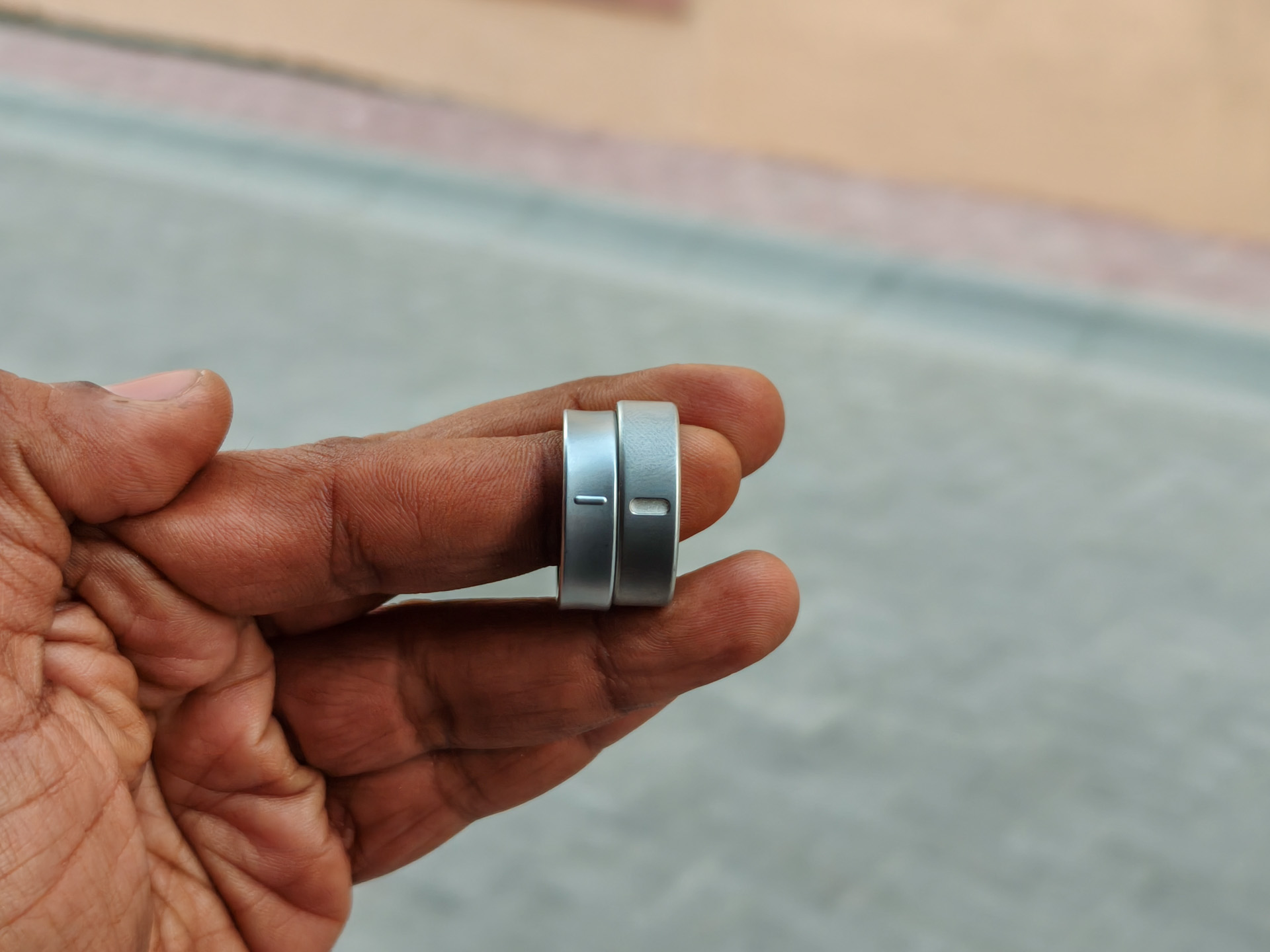 I used Oura’s and Samsung’s latest smart rings. This one is my favorite