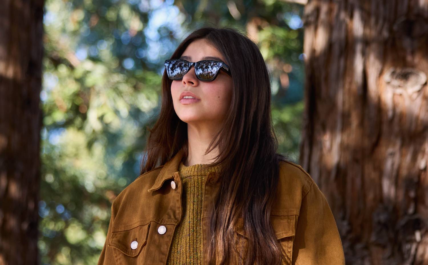 Una mujer que llevaba un par de gafas inteligentes.