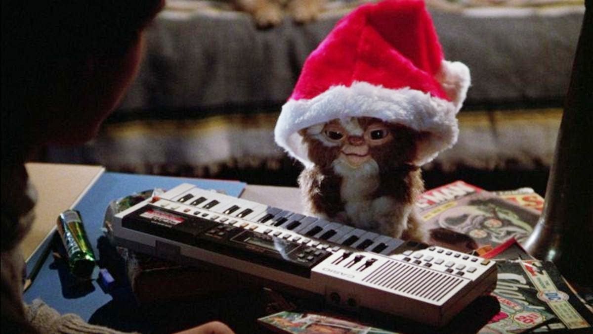 Gizmo toca teclado em Gremlins.