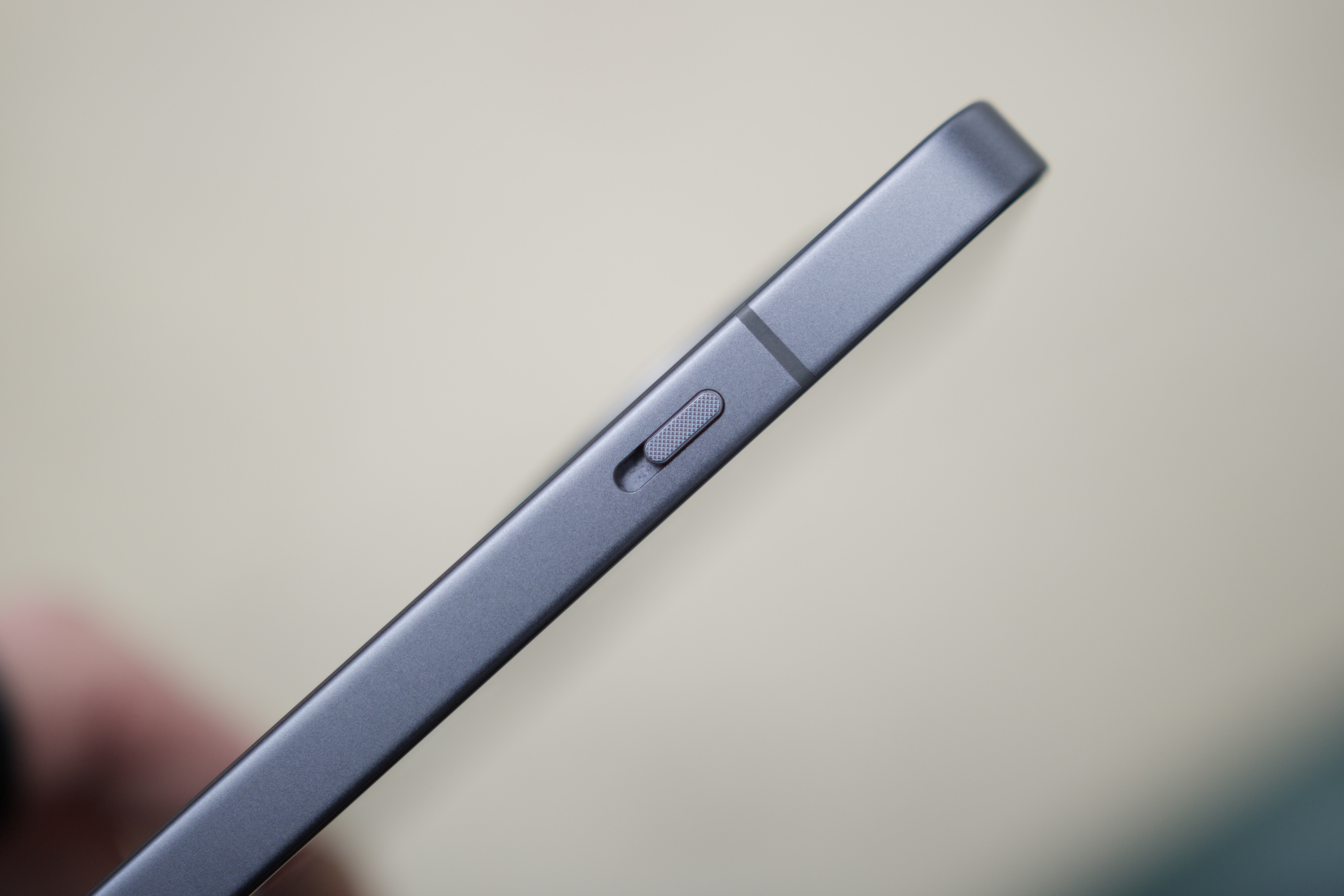 Curseur d'alerte sur le OnePlus 13R.