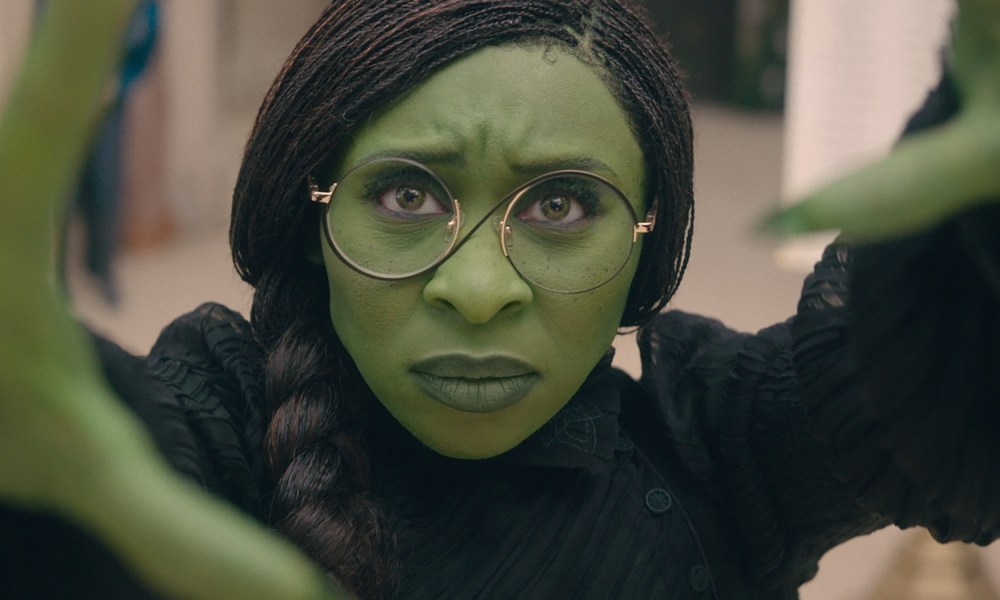 Cynthia Erivo wears glasses in Wicked.