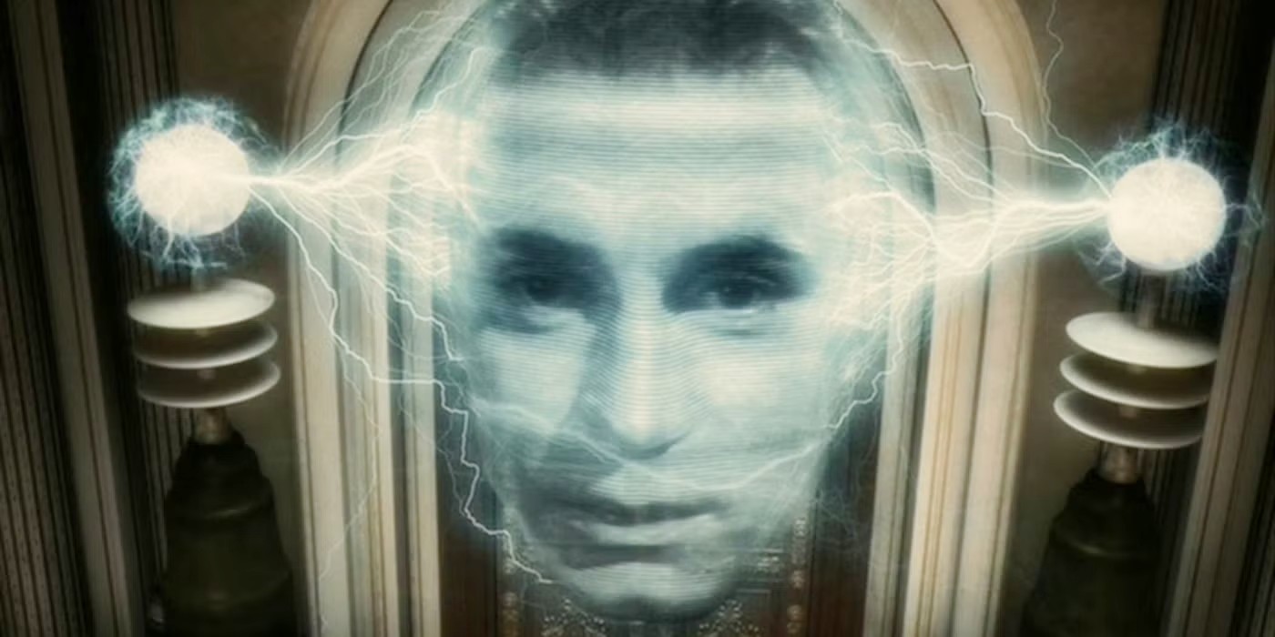 Laurence Olivier's face is projected in Sky Captain and the World of Tomorrow.