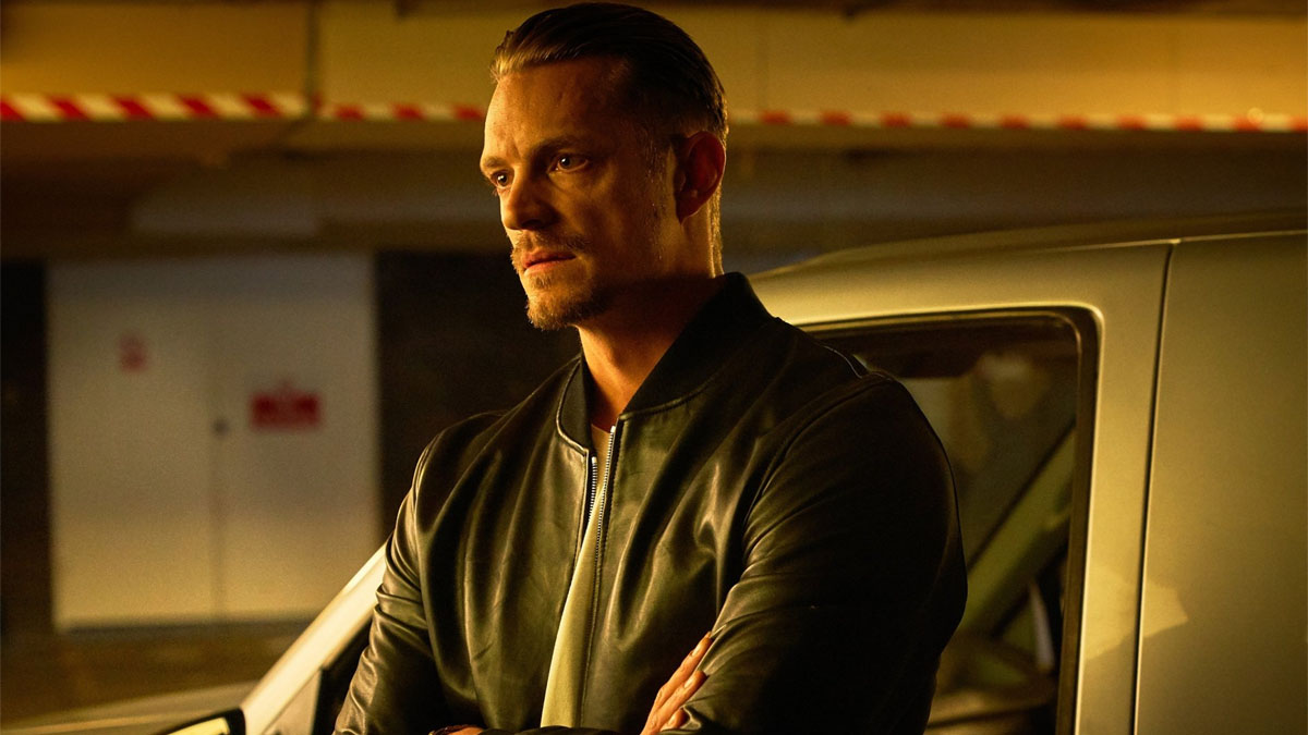 Joel Kinnaman em A Hora do Silêncio.