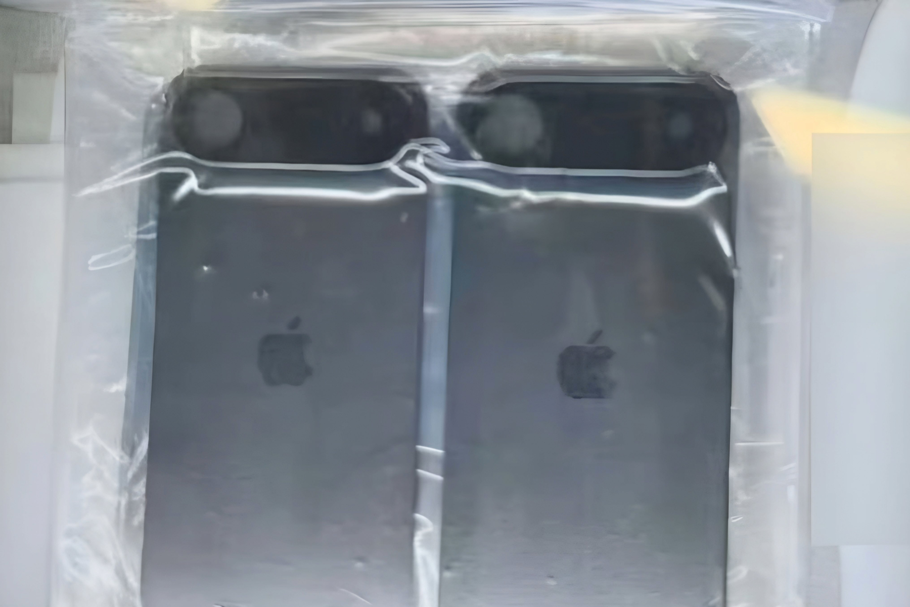 Presunta carcasa que representa el iPhone 17 Air.