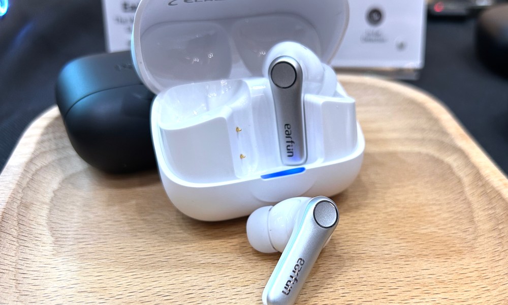 Earfun Air Pro 4+.