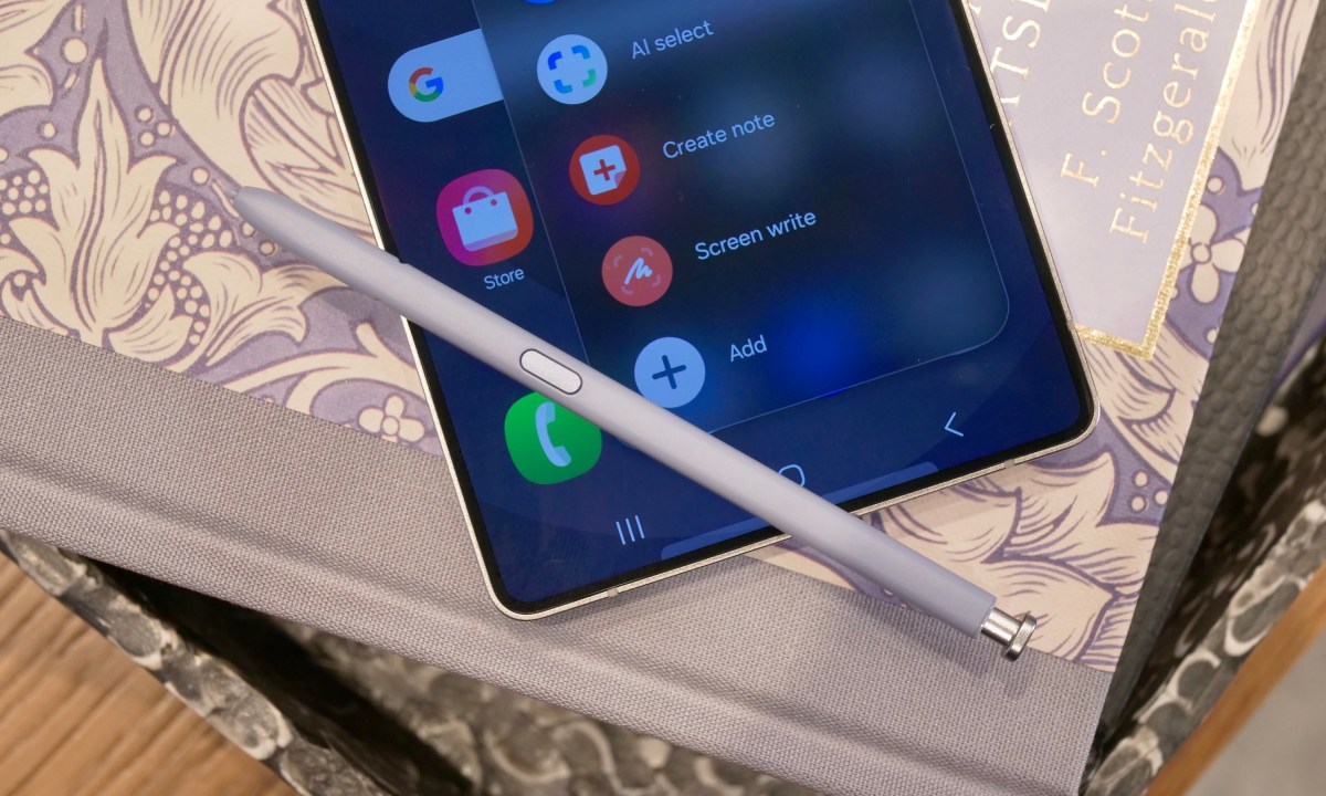 The Samsung Galaxy S25 Ultra and the S Pen Stylus.