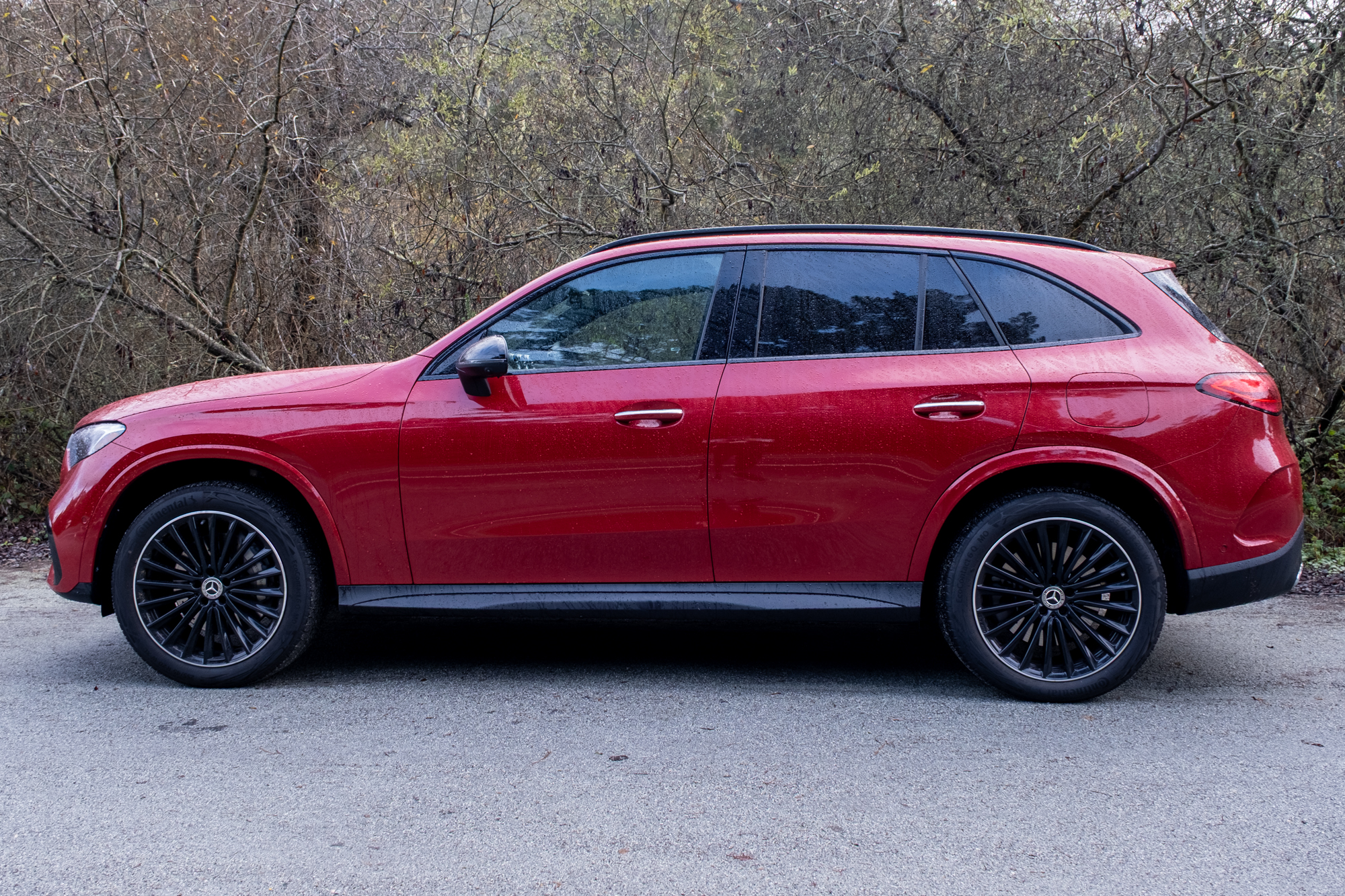 Seitenprofil des Mercedes-Benz GLC 350e