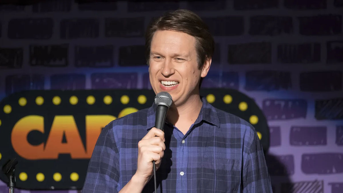 Pete Holmes em Crashing.