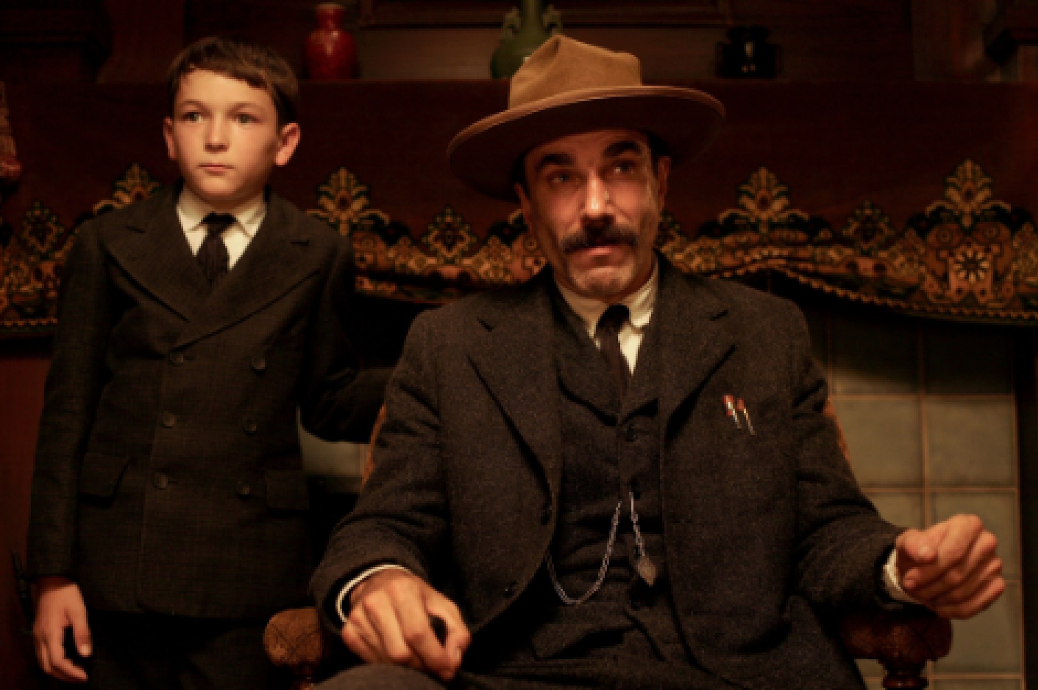 Dillon Freasier and Daniel Day-Lewis in There Will Be Blood.