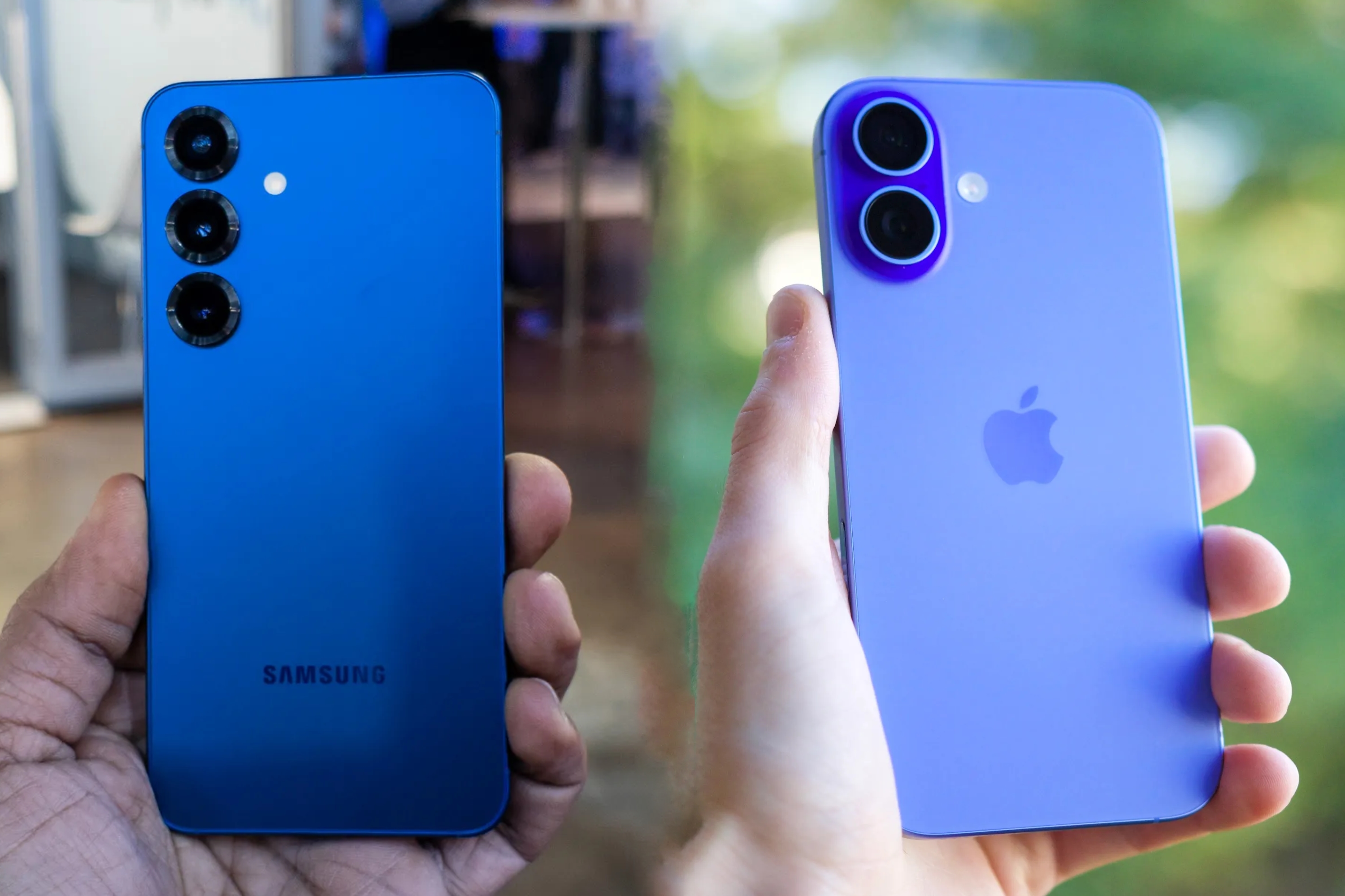 Samsung Galaxy S25 frente a Apple iPhone 16.