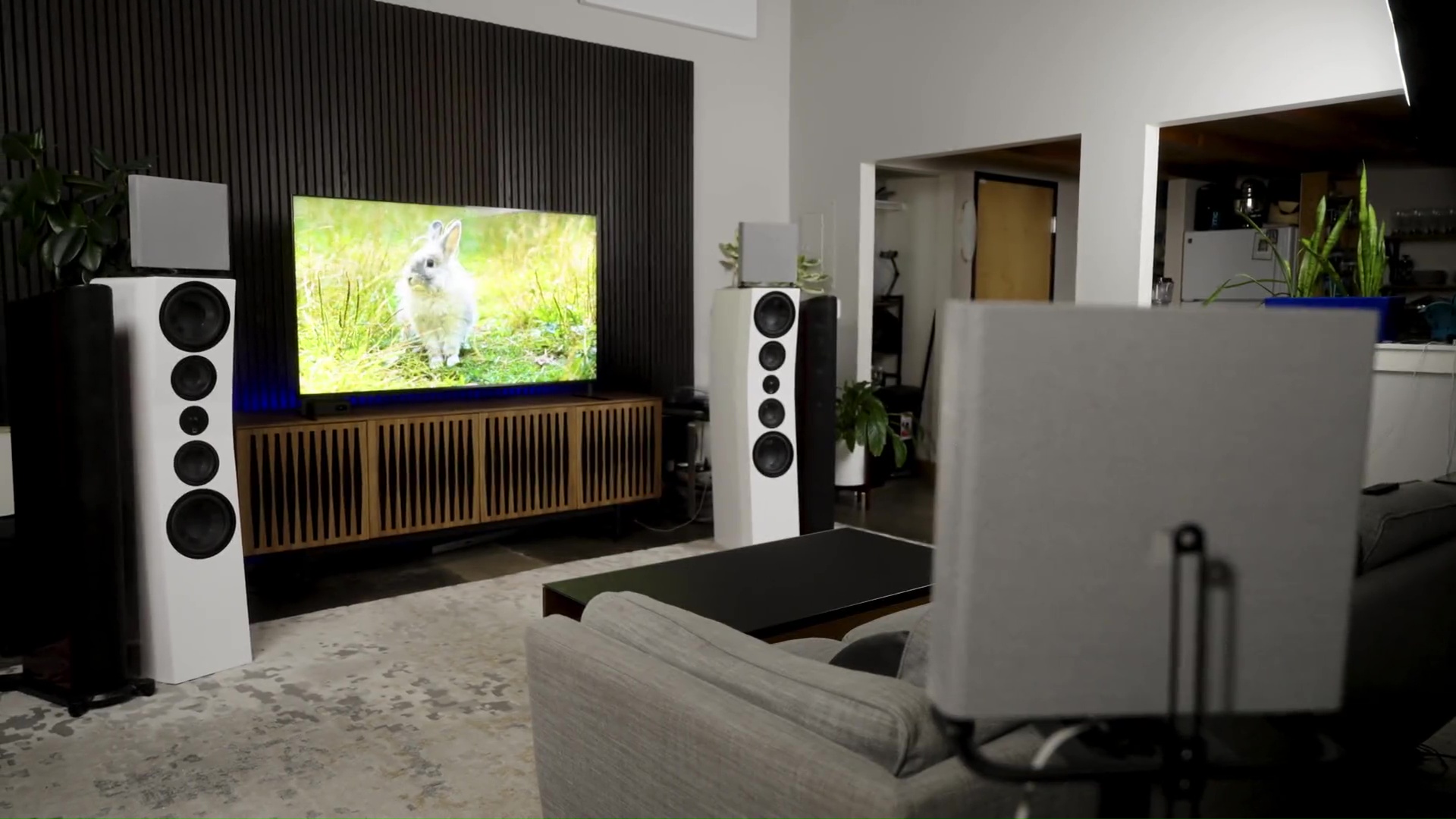 Sonos Arc Ultra 系统与 Sony Bravia Theater Quad 对比