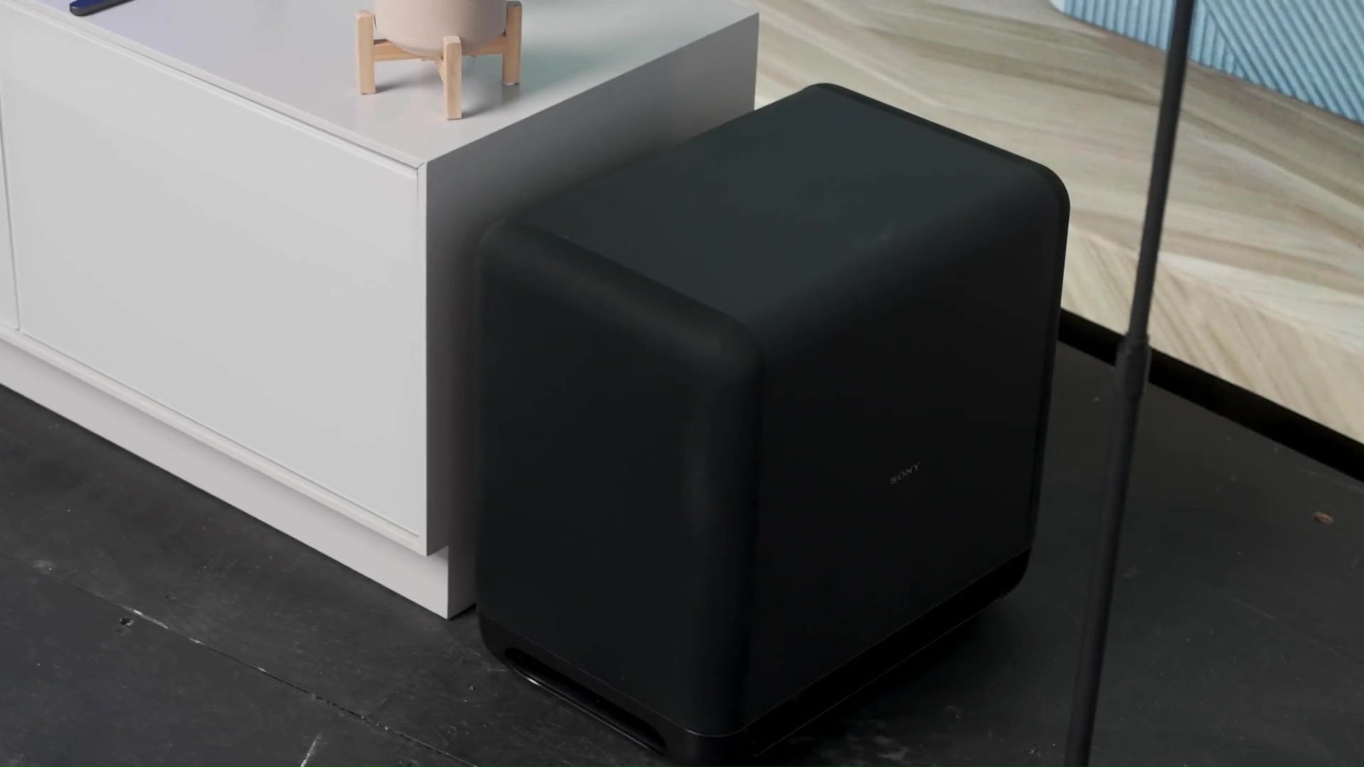 Sonos Arc Ultra System vs. Sony Bravia Theater Quad