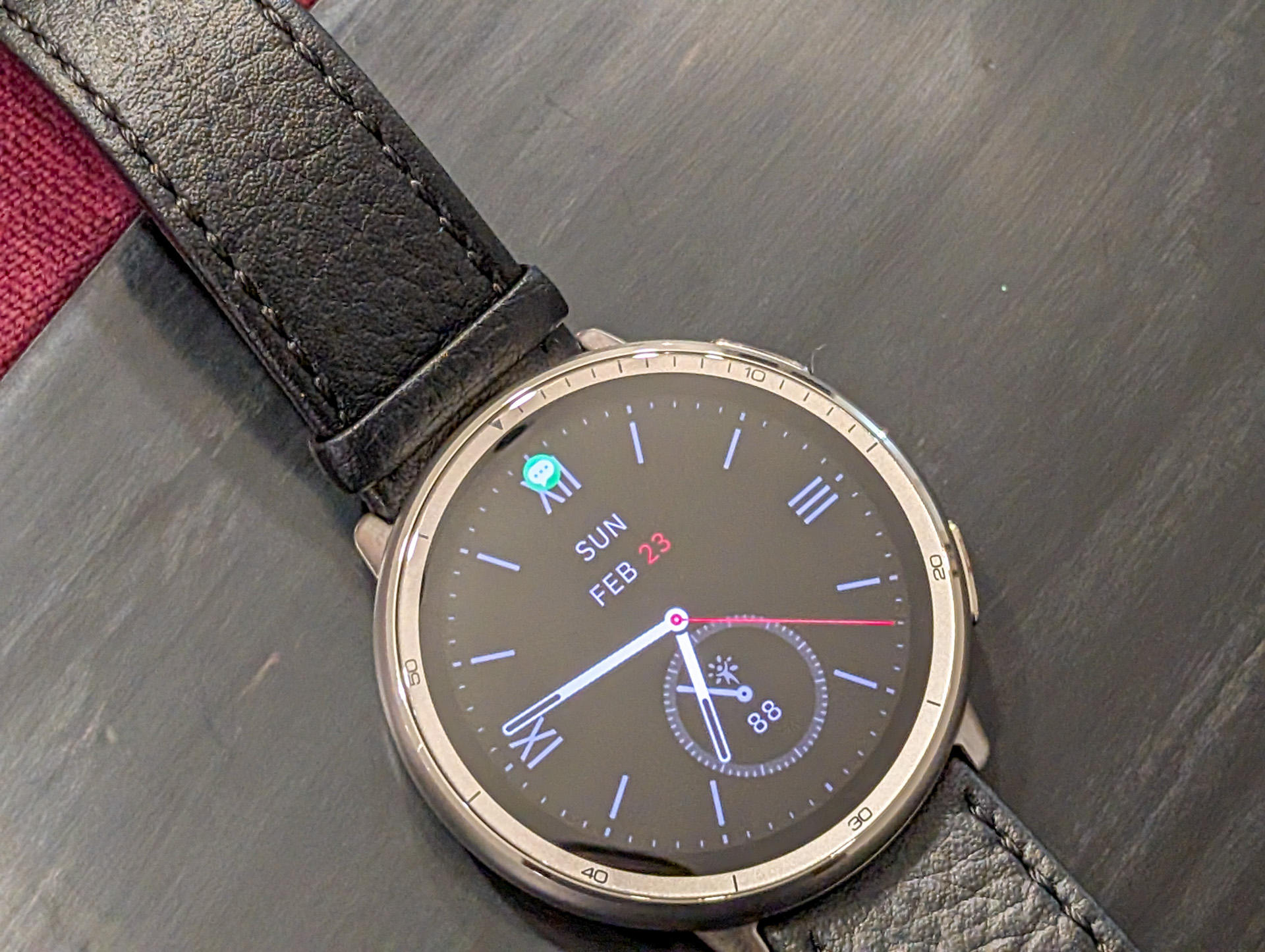 L'écran de 2 000 nits sur l'Amazfit Active 2