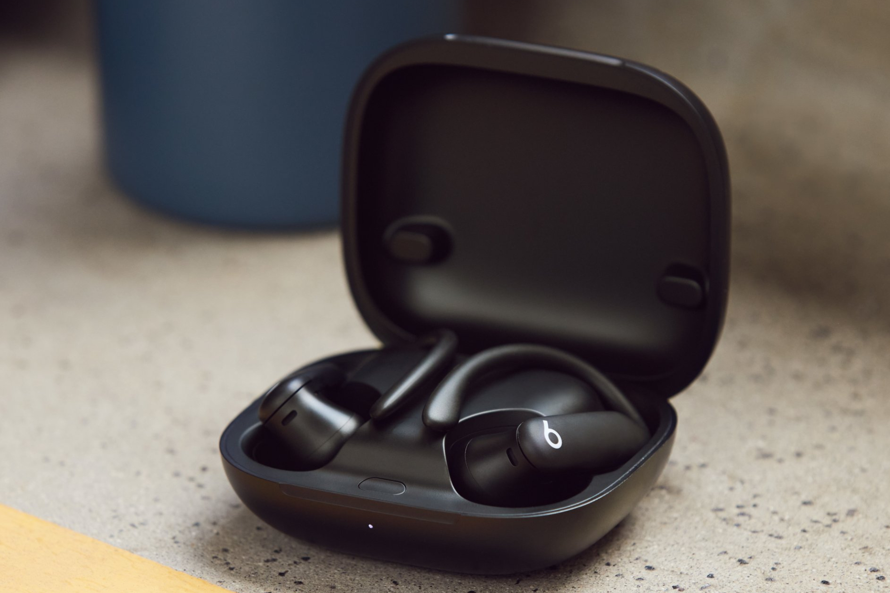 Filrated image of the Powerbeats Pro 2 rhythms in black.