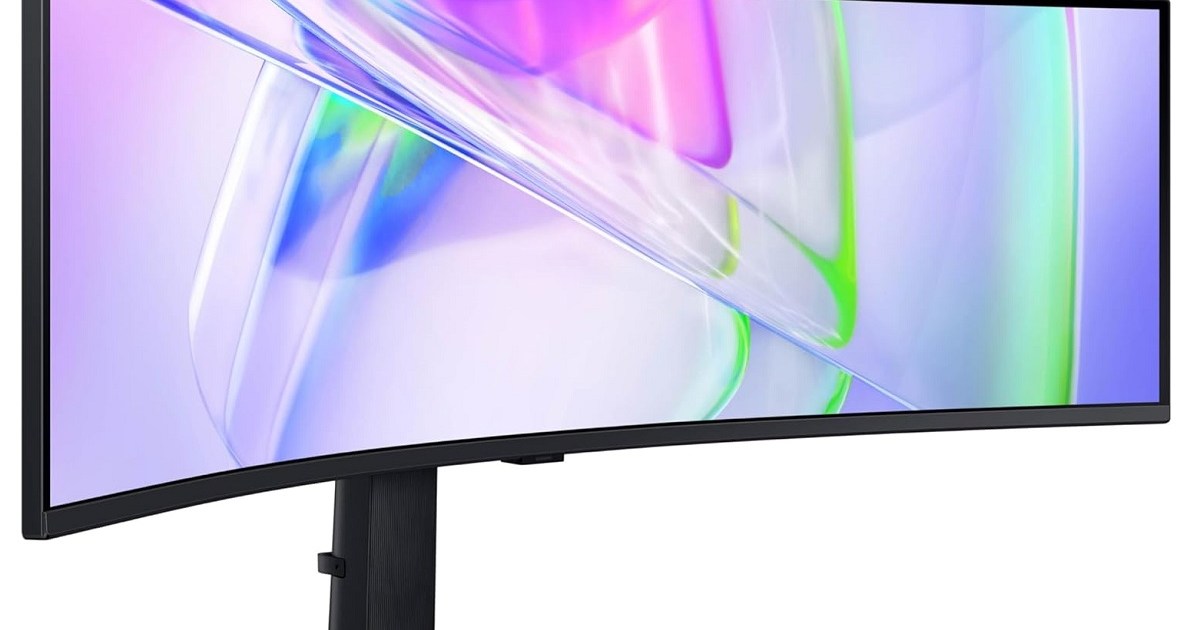 Want an ultrawide monitor? Samsung ViewFinity S9 is $400 off